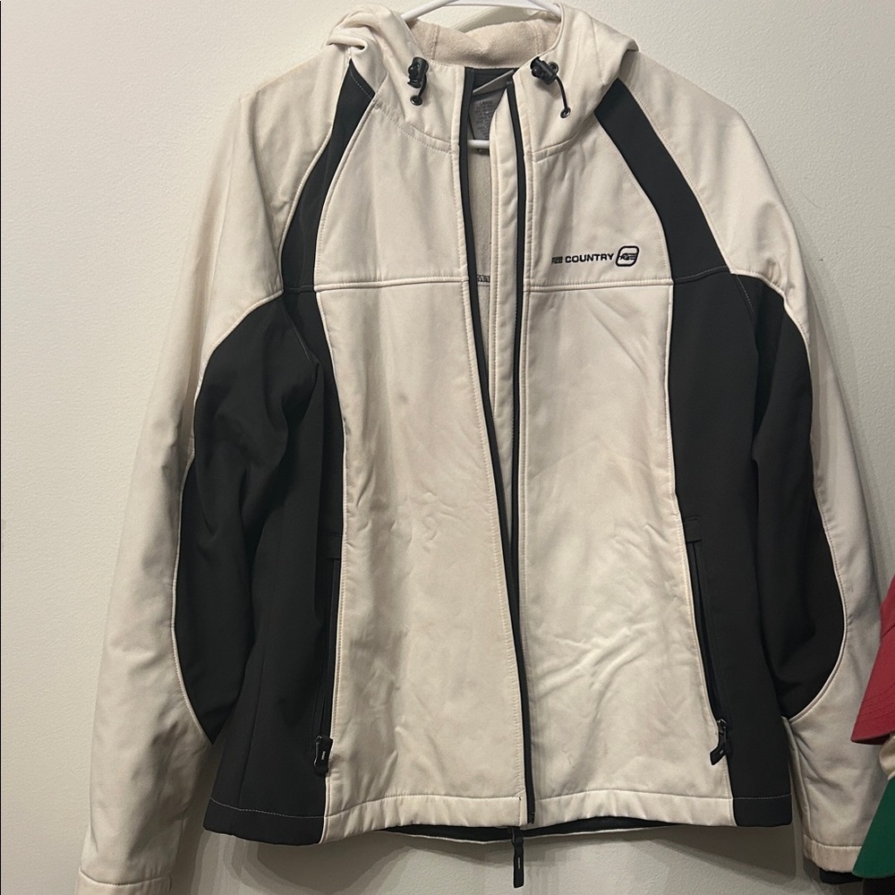 Free Country Women’s Black and Cream Performance Jacket